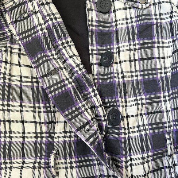 Size S Wet Seal Purple, Gray, and White Plaid belted and button up Women's Trenc - Picture 8 of 10